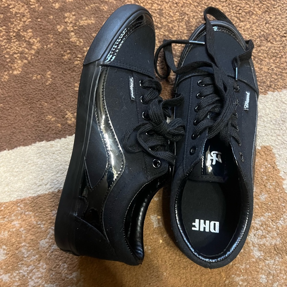 Authentic DHF Shepperd Sneakers. - Picture 14 of 16